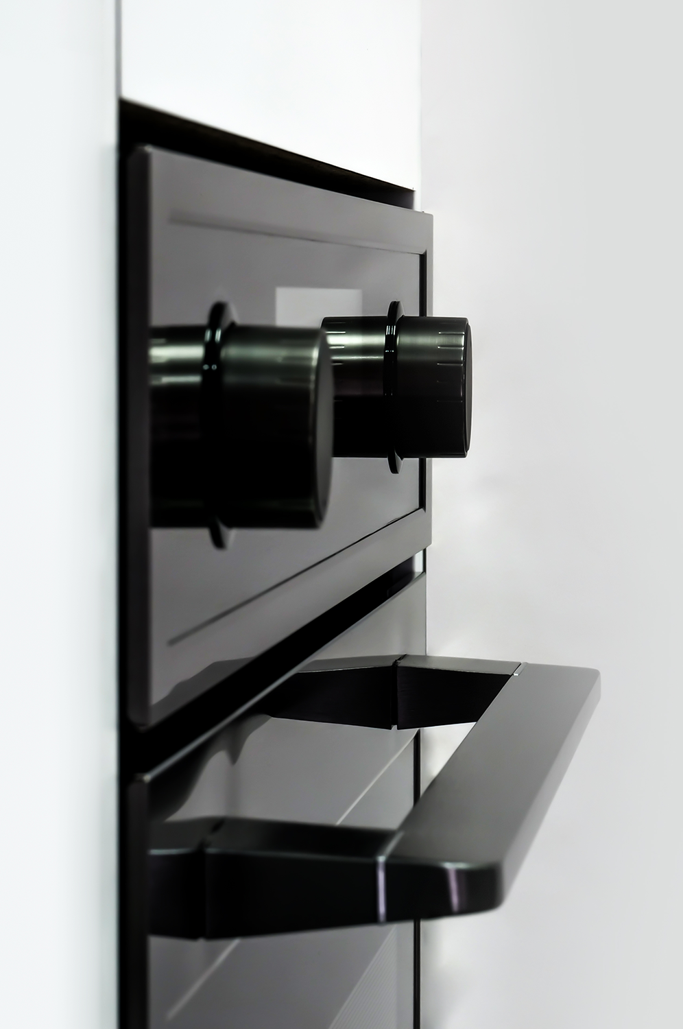 Acabado del Horno DG70 y mandos escamoteables